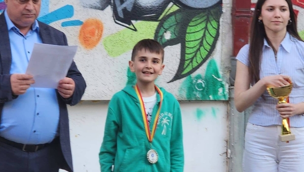 Ahmet Selim Abdurahman after winning second place at the North Macedonia Youth Chess Championship